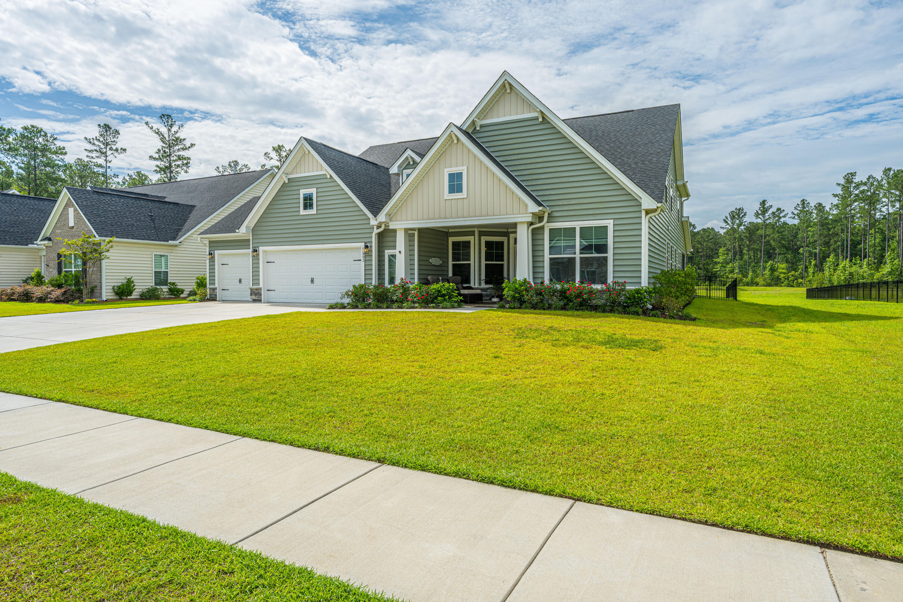 202 Huguenot Trail