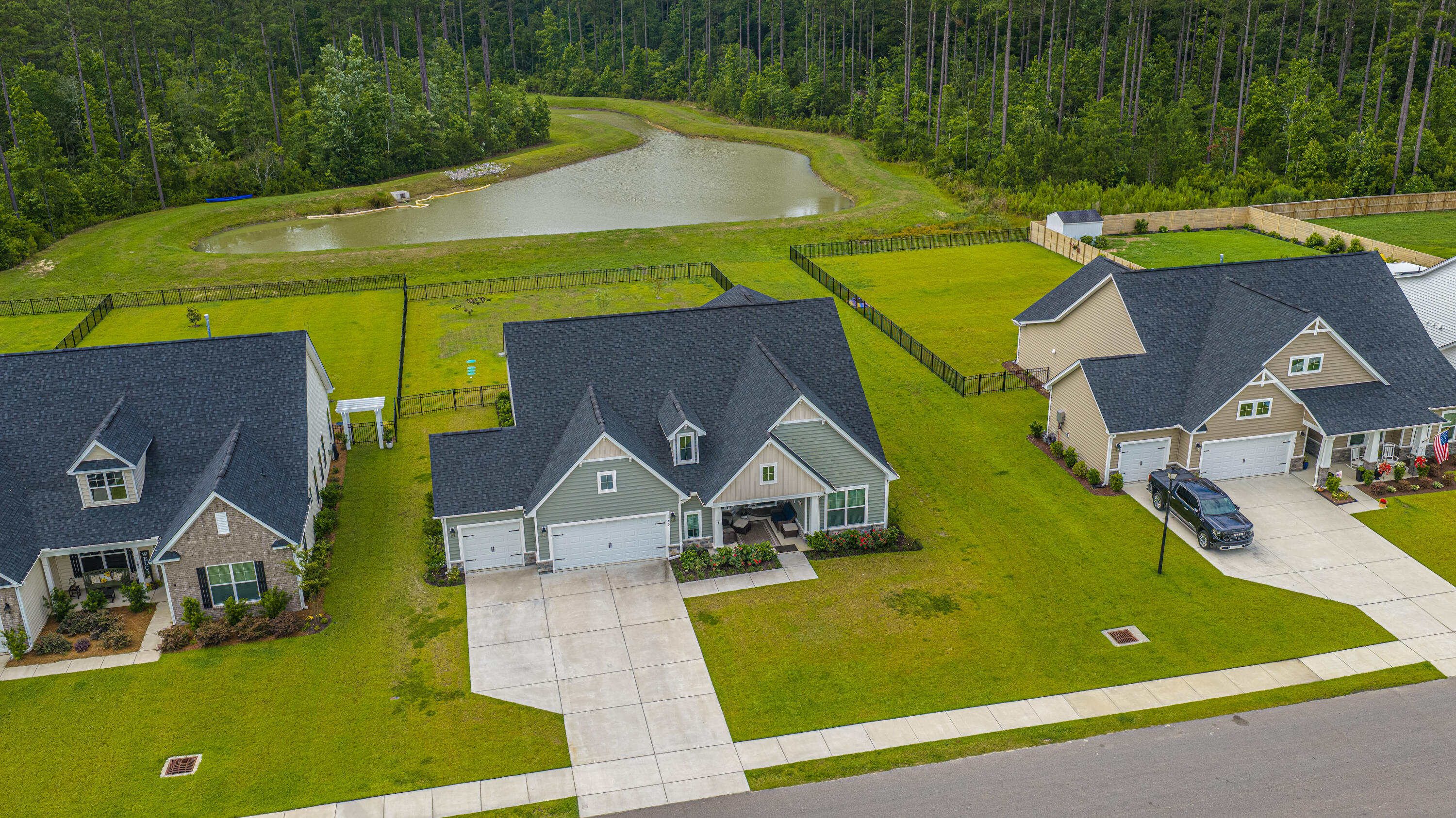 202 Huguenot Trail