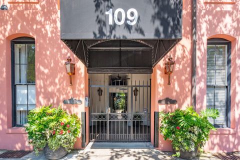 Condominium in Charleston SC 109 Bay Street.jpg