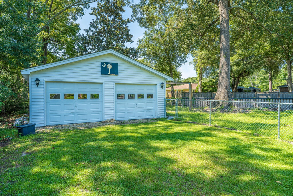 Photo of 2645 Mona Avenue, Charleston, SC 29414 (MLS # 26024996)