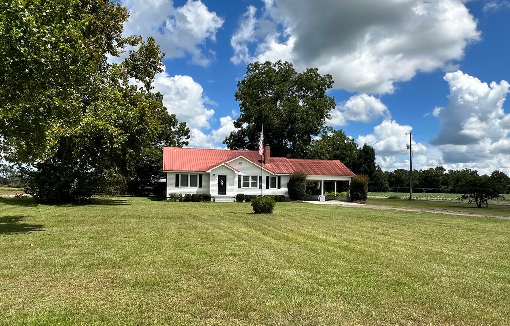 Photo of 9715 Old State Road, Cameron, SC 29030 (MLS # 26024853)