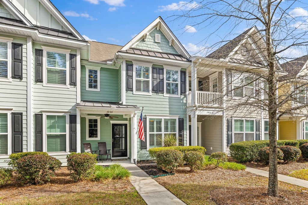 Photo of 2068 Promenade Court, Mount Pleasant, SC 29466 (MLS # 26001094)