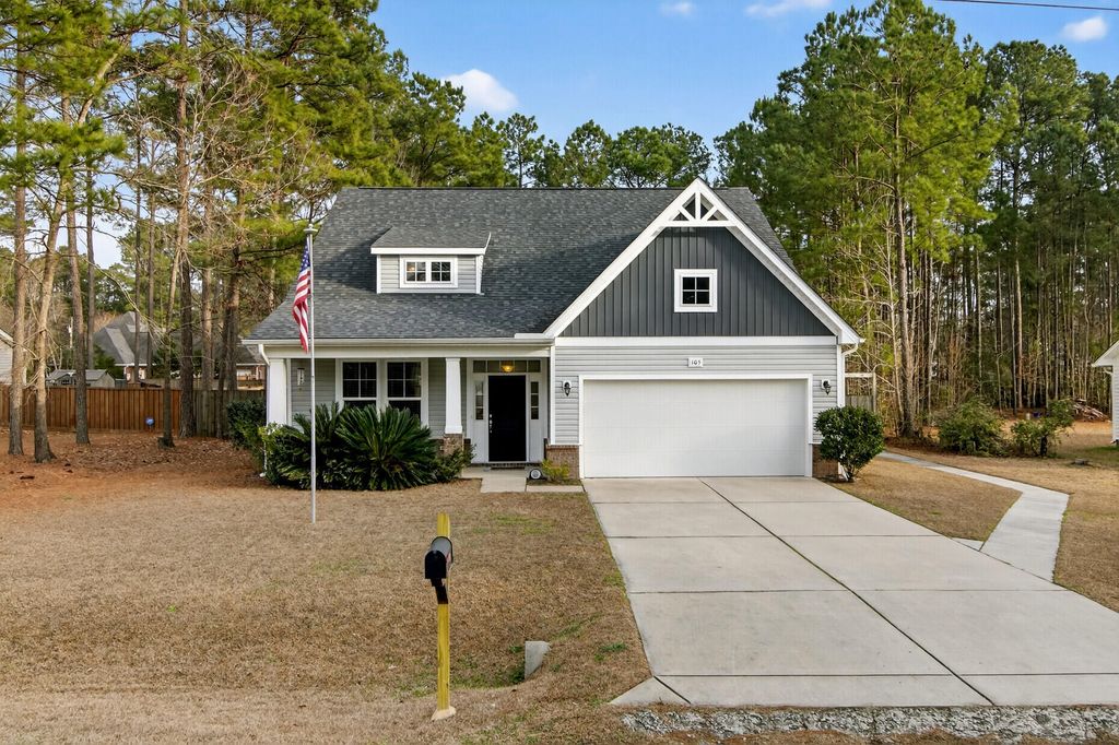 Photo of 105 Perry Drive, Summerville, SC 29483 (MLS # 26003222)