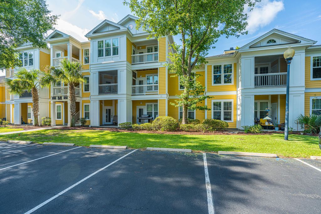 Photo of 2128 Chatelain Way, Mount Pleasant, SC 29464 (MLS # 26019736)