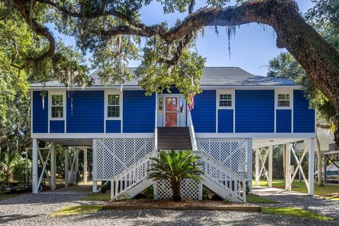 A home in Edisto Island