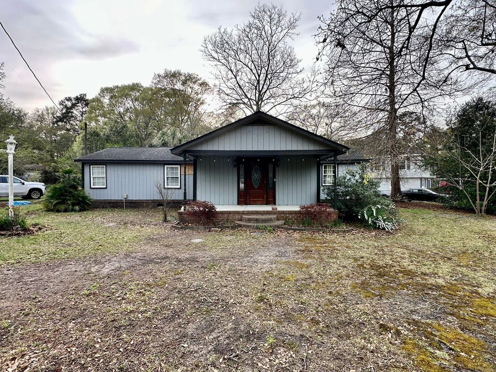 Photo of 916 Leonard Drive, Johns Island, SC 29455 (MLS # 26007509)