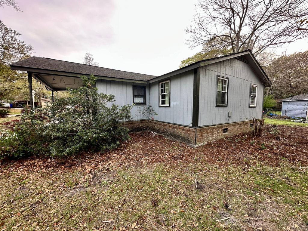 Photo of 916 Leonard Drive, Johns Island, SC 29455 (MLS # 26007509)