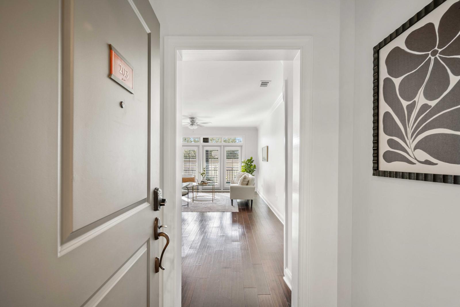 21 George Street 203