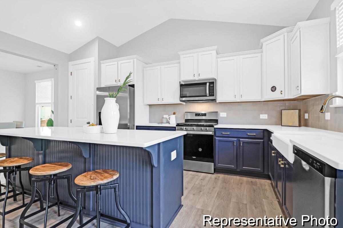 1013 Mourning Warbler Way Cc3-17-6