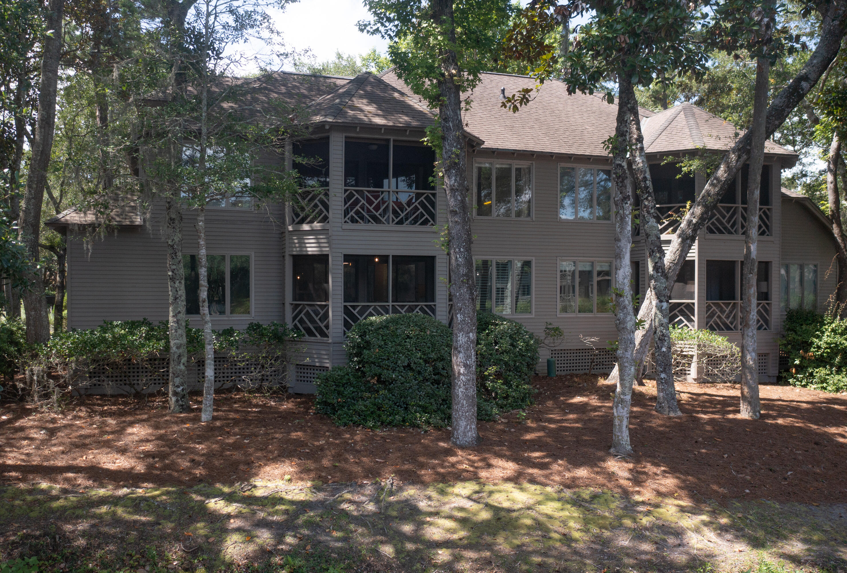 4833 Green Dolphin Way