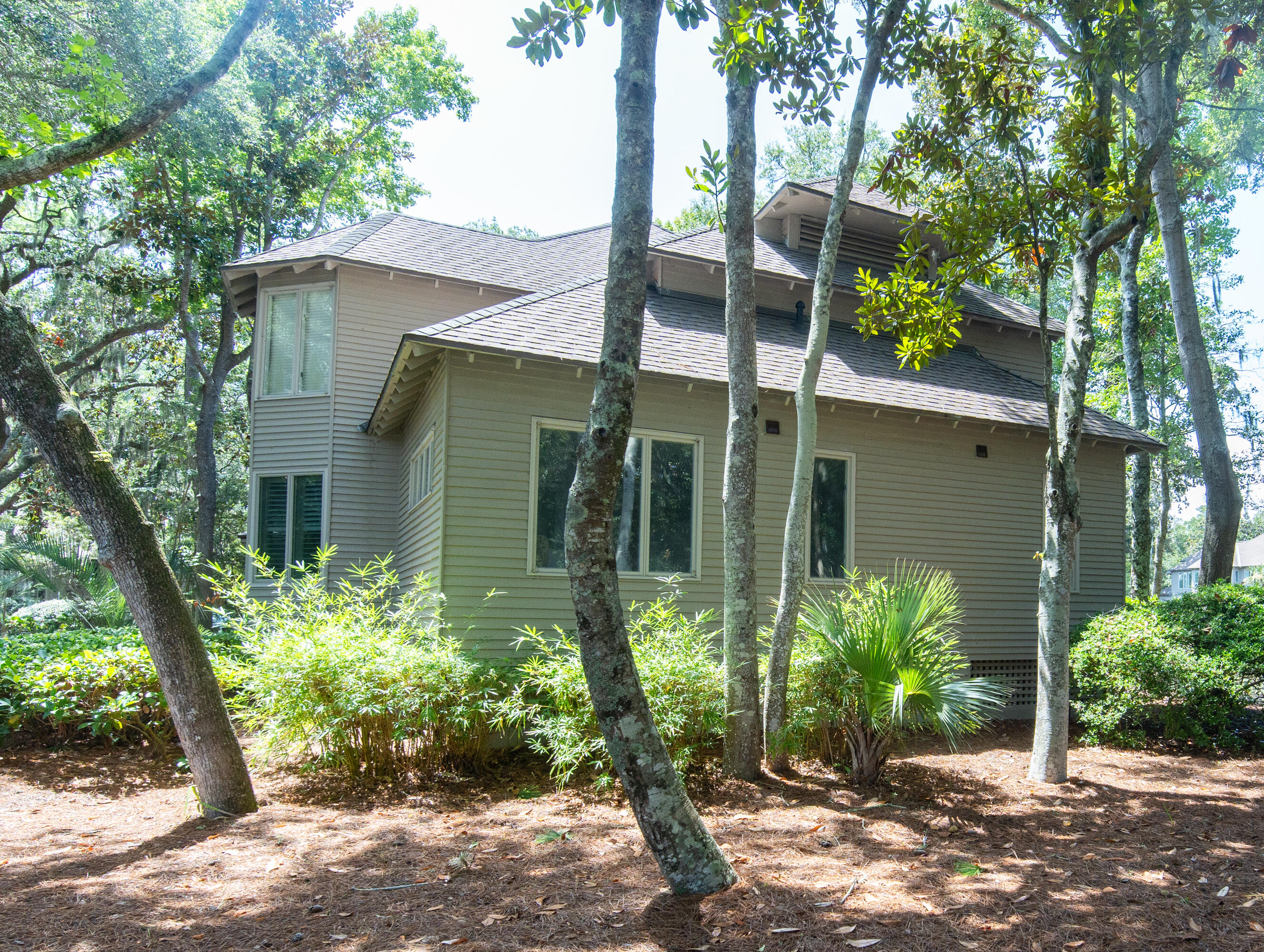 4833 Green Dolphin Way