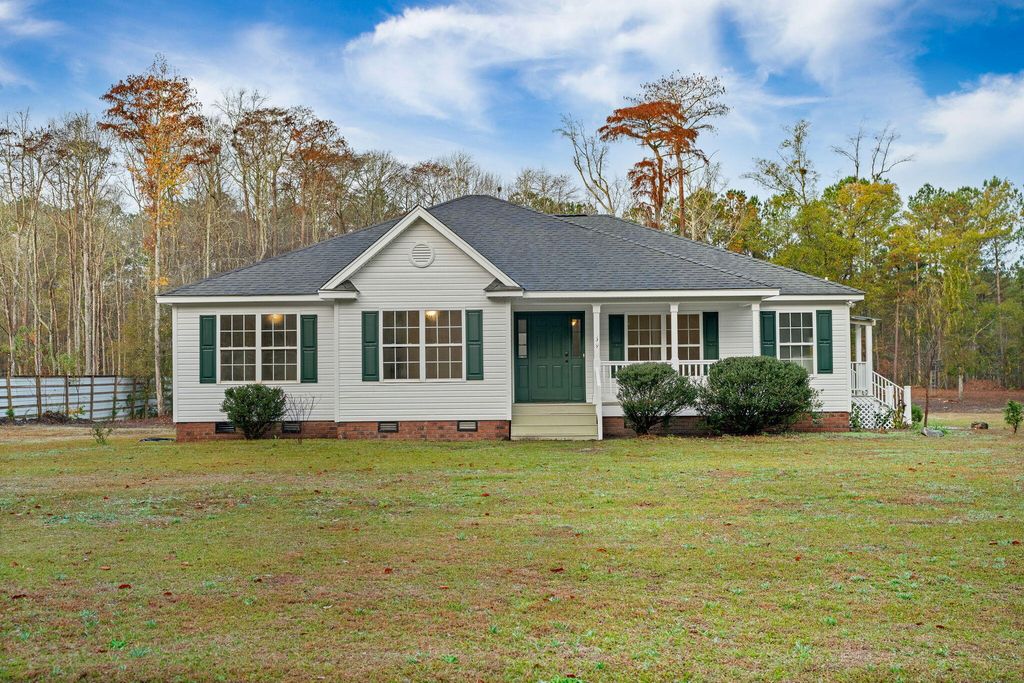 Photo of 159 Danielle Way, Jamestown, SC 29453 (MLS # 25031420)