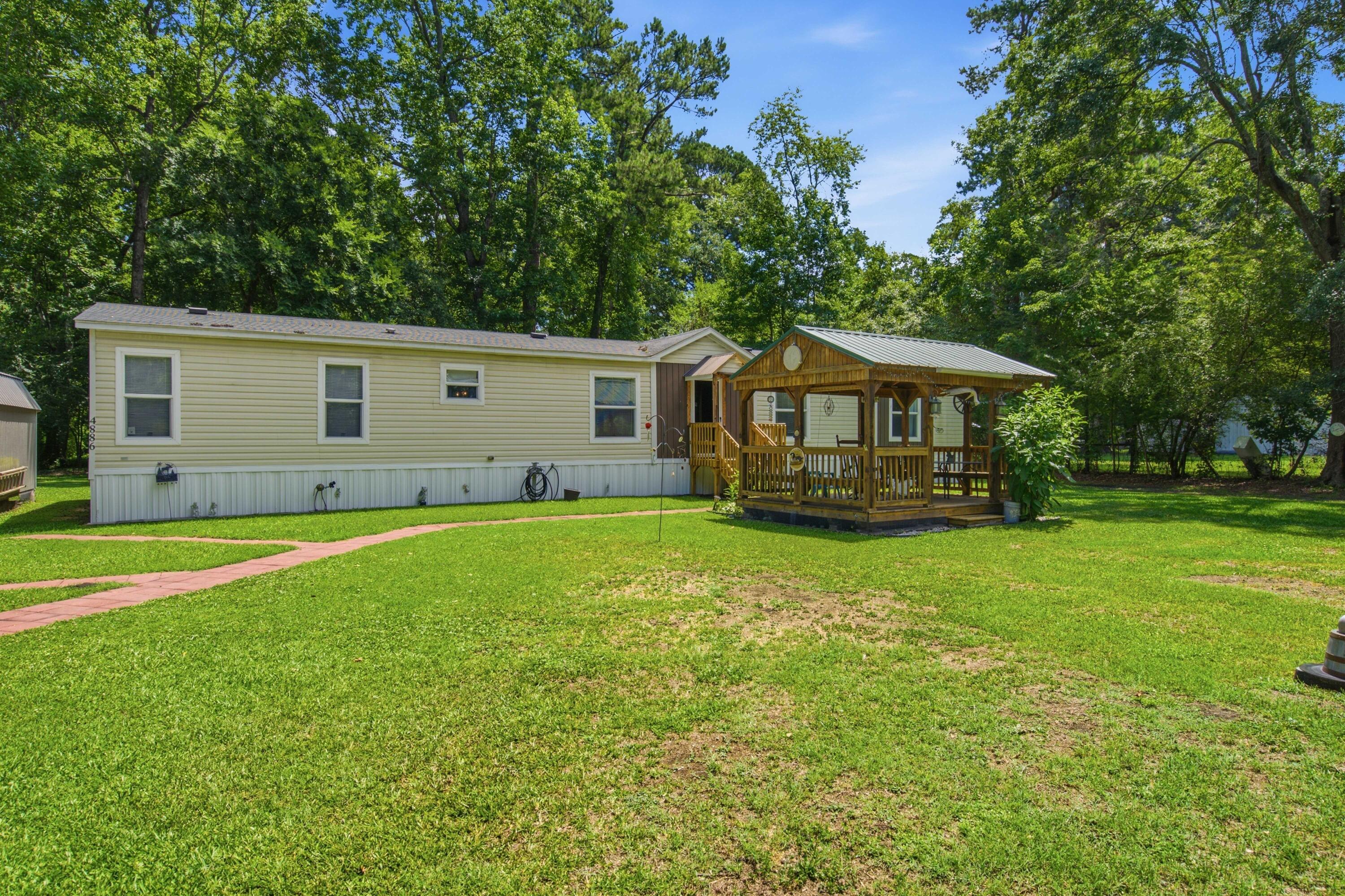 4886 State Road