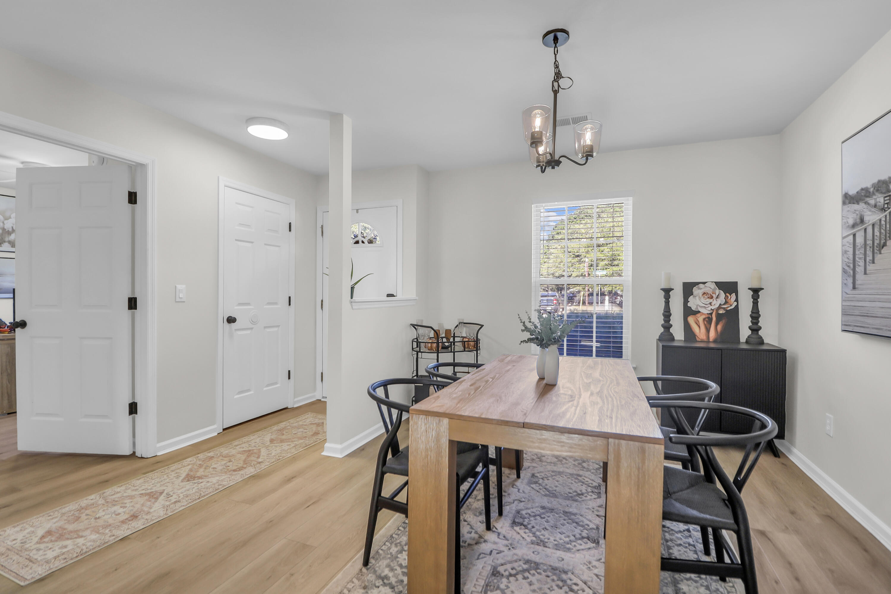 1658 Dexter Lane