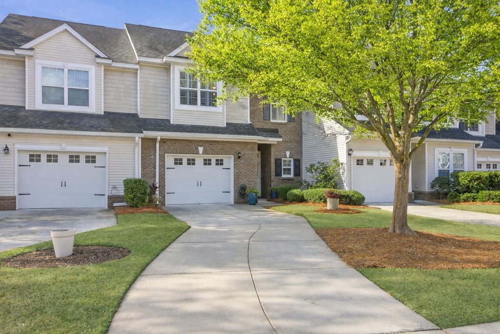 Photo of 1219 Circle Oaks Drive, Charleston, SC 29492 (MLS # 26006598)