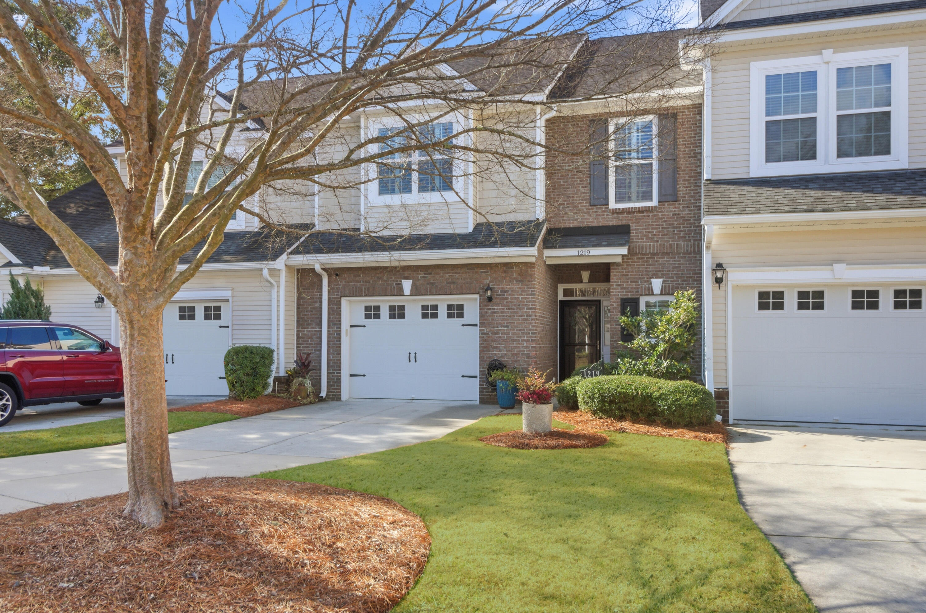 1219 Circle Oaks Drive