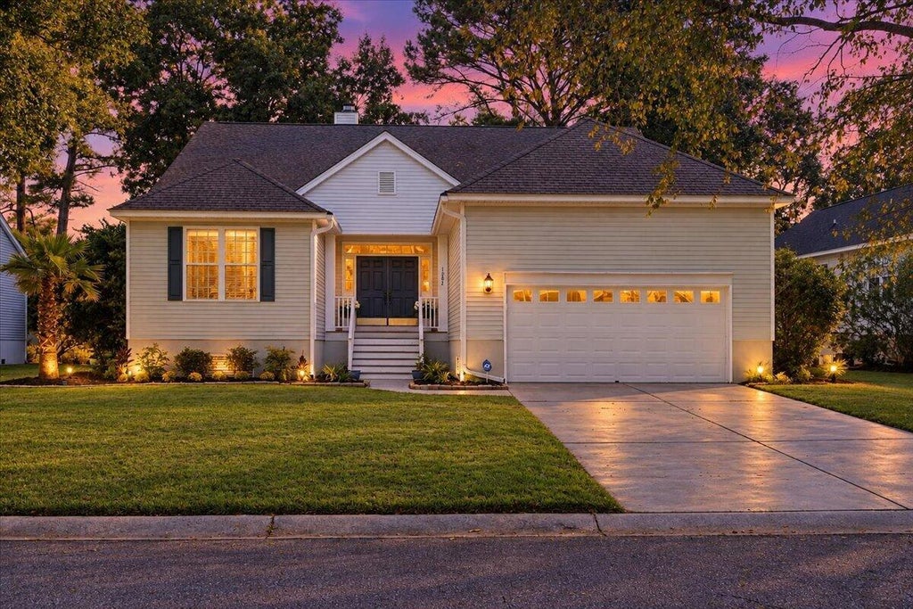 Photo of 1292 Wisteria Wall Drive, Mount Pleasant, SC 29464 (MLS # 26026450)