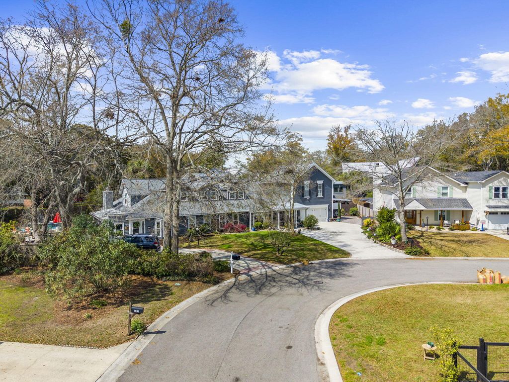 Photo of 658 Fox Pond Drive, Mount Pleasant, SC 29464 (MLS # 26007057)