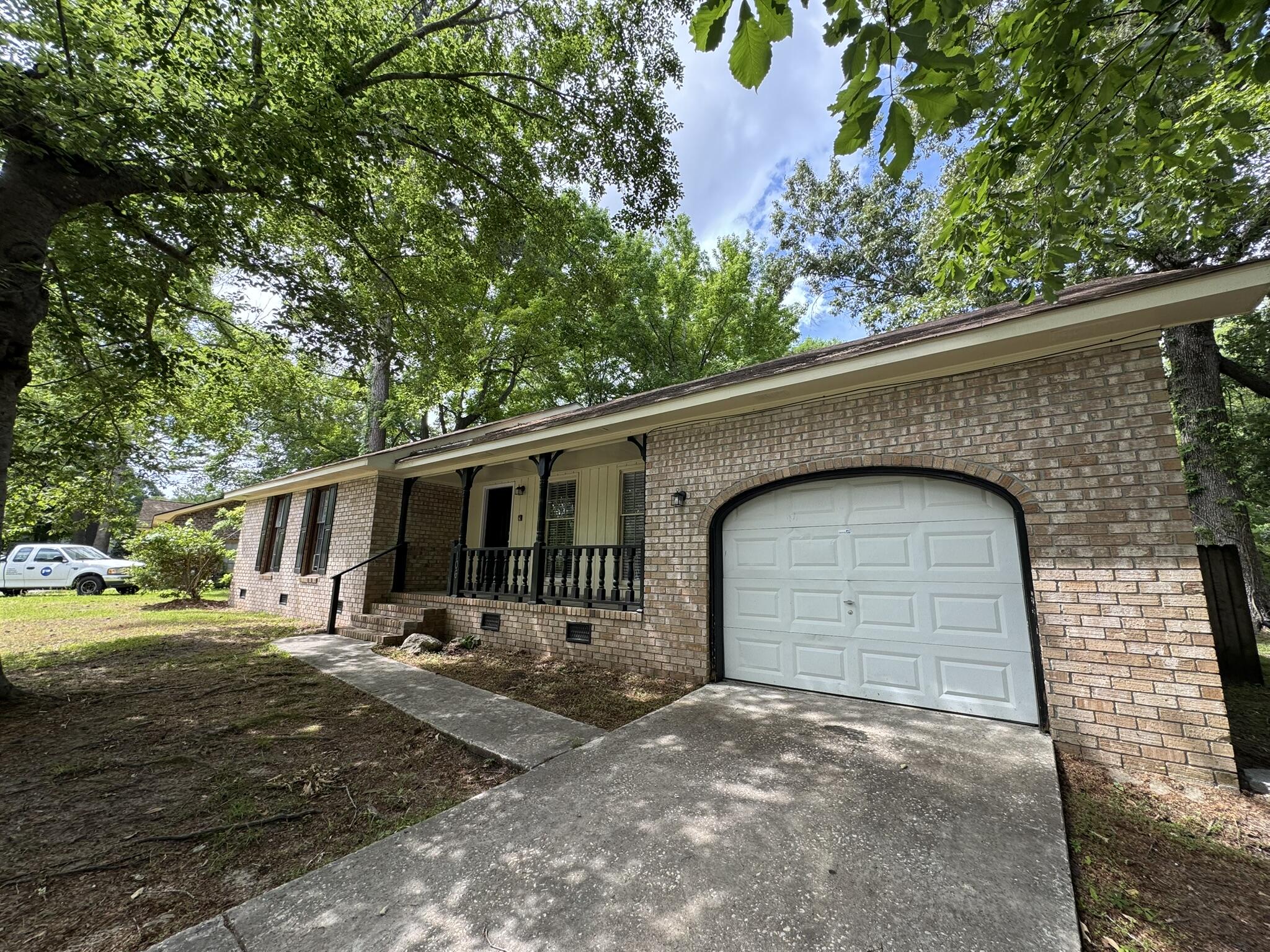 106 Pelican Street
