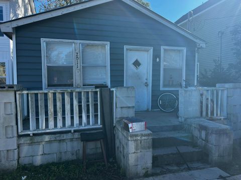 MLS: 25006423