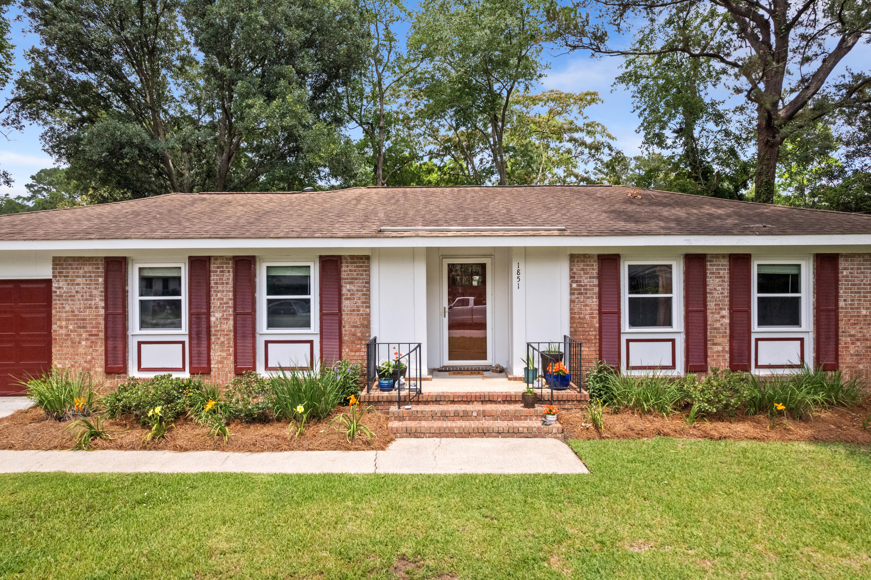 1851 Gippy Lane