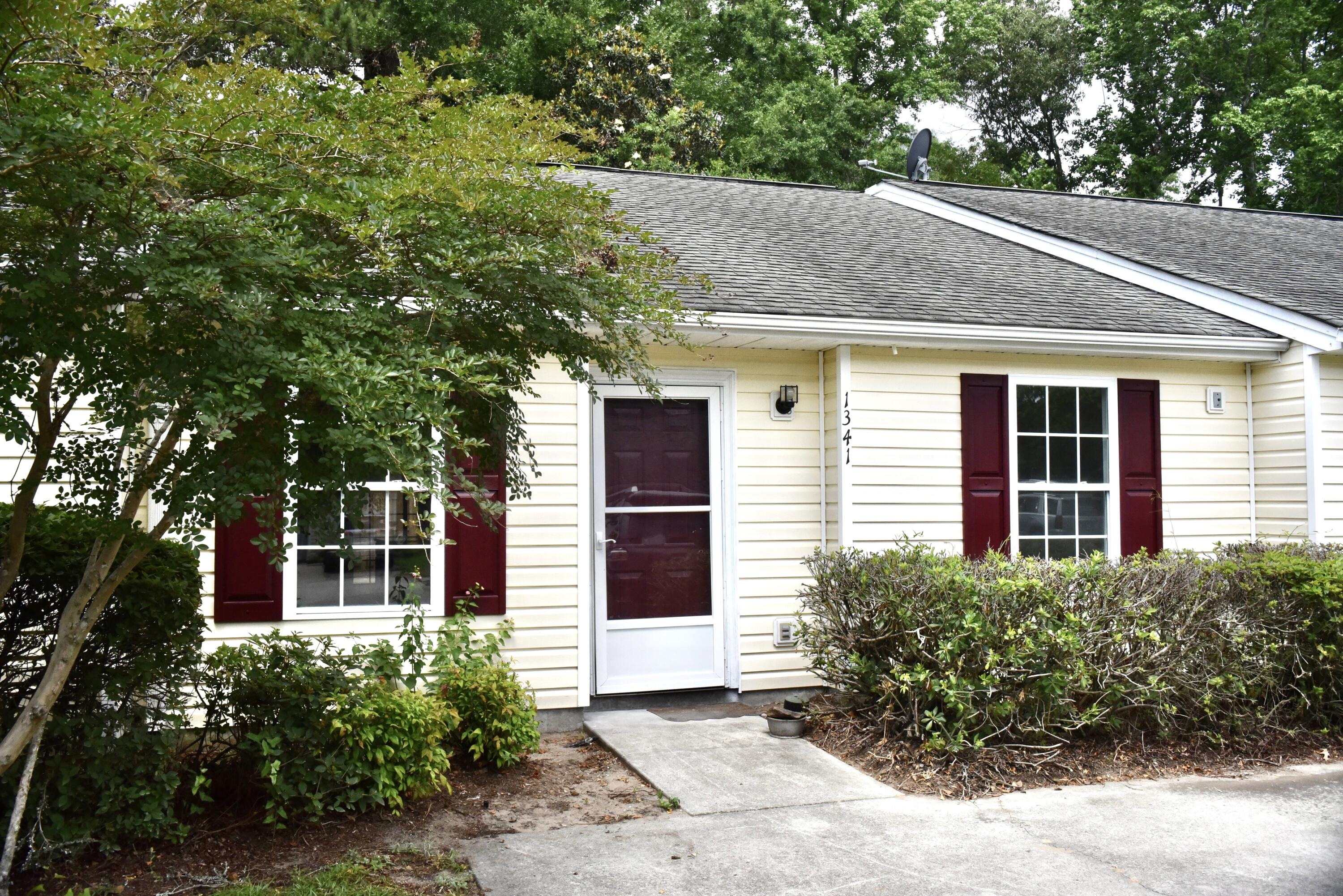 1341 Pinnacle Lane