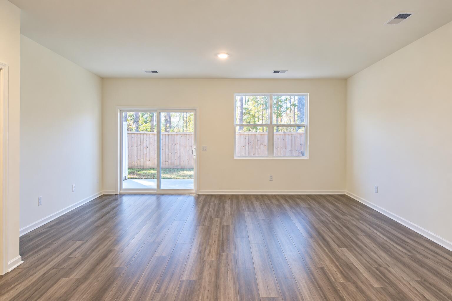 507 Scarlett Maple Street