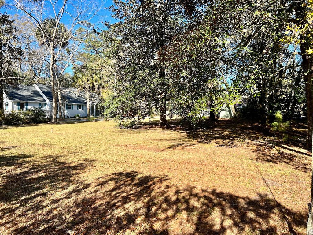 Photo of 0 Knights Lane, Summerville, SC 29483 (MLS # 25030267)