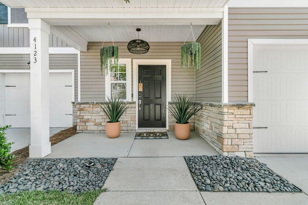 Photo of 4123 Rigsby Lane, Charleston, SC 29414 (MLS # 26010701)