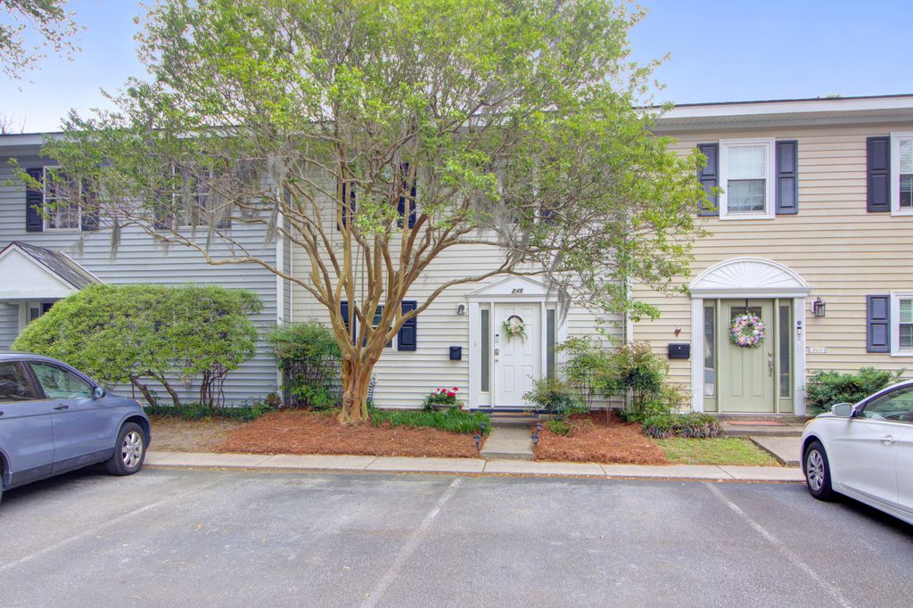 Photo of 245 Heritage Circle, Mount Pleasant, SC 29464 (MLS # 26010415)