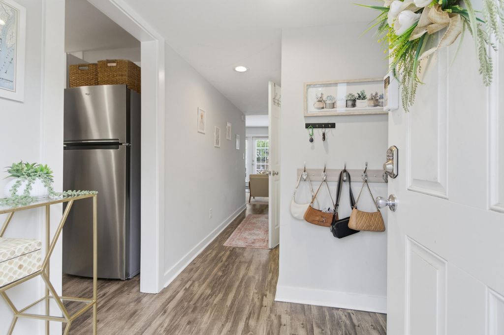 Photo of 245 Heritage Circle, Mount Pleasant, SC 29464 (MLS # 26010415)