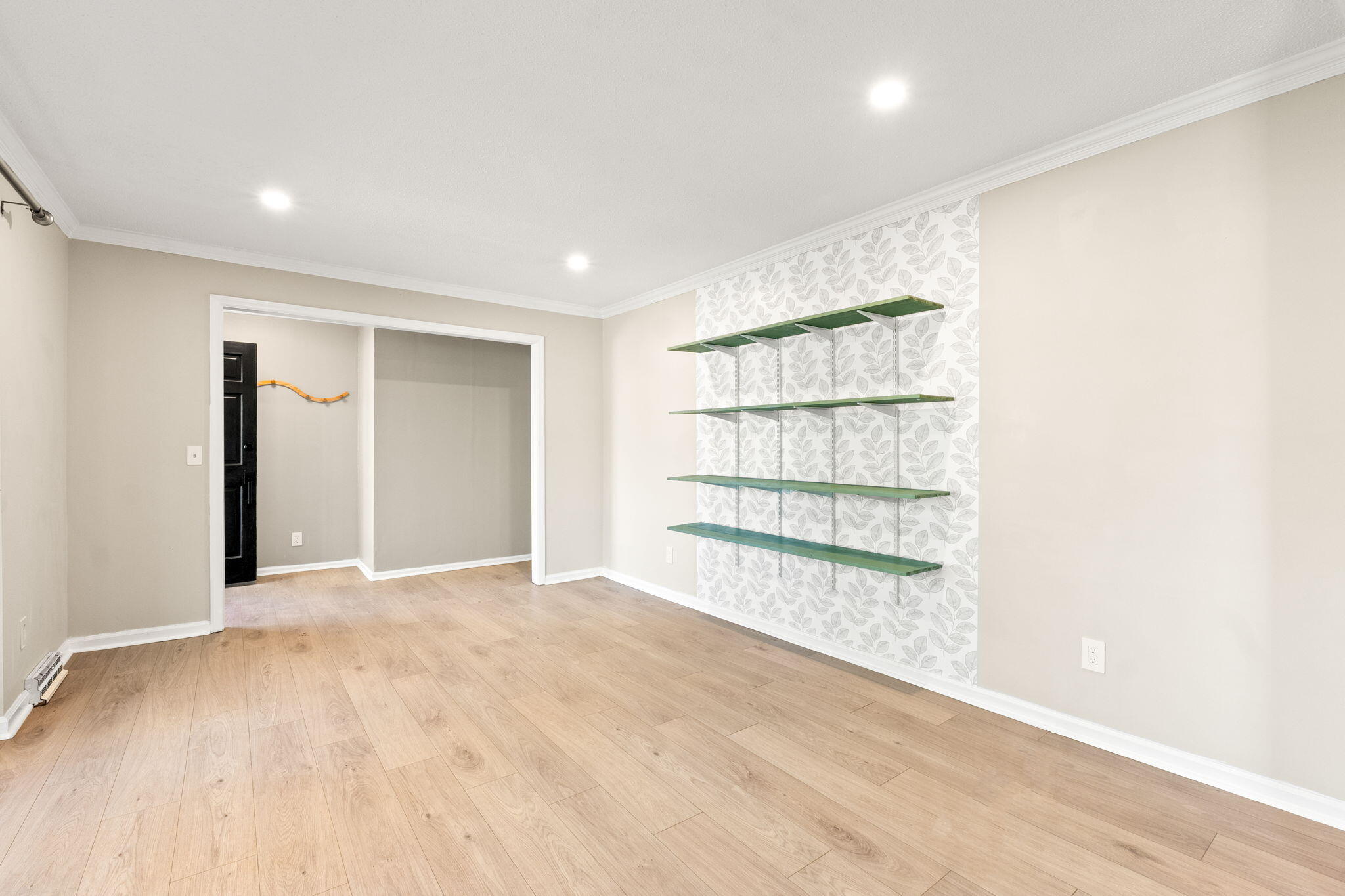 8190 Greenridge Road