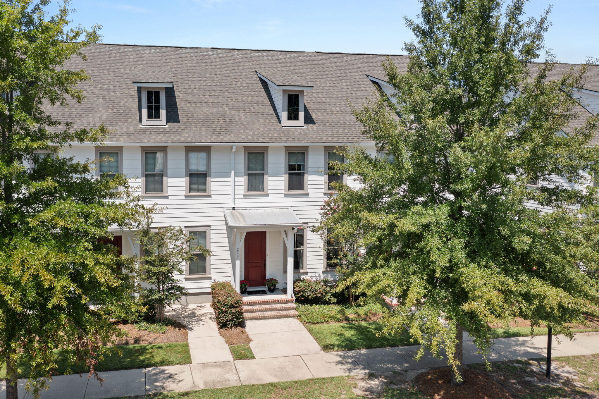 View Summerville, SC 29486 townhome