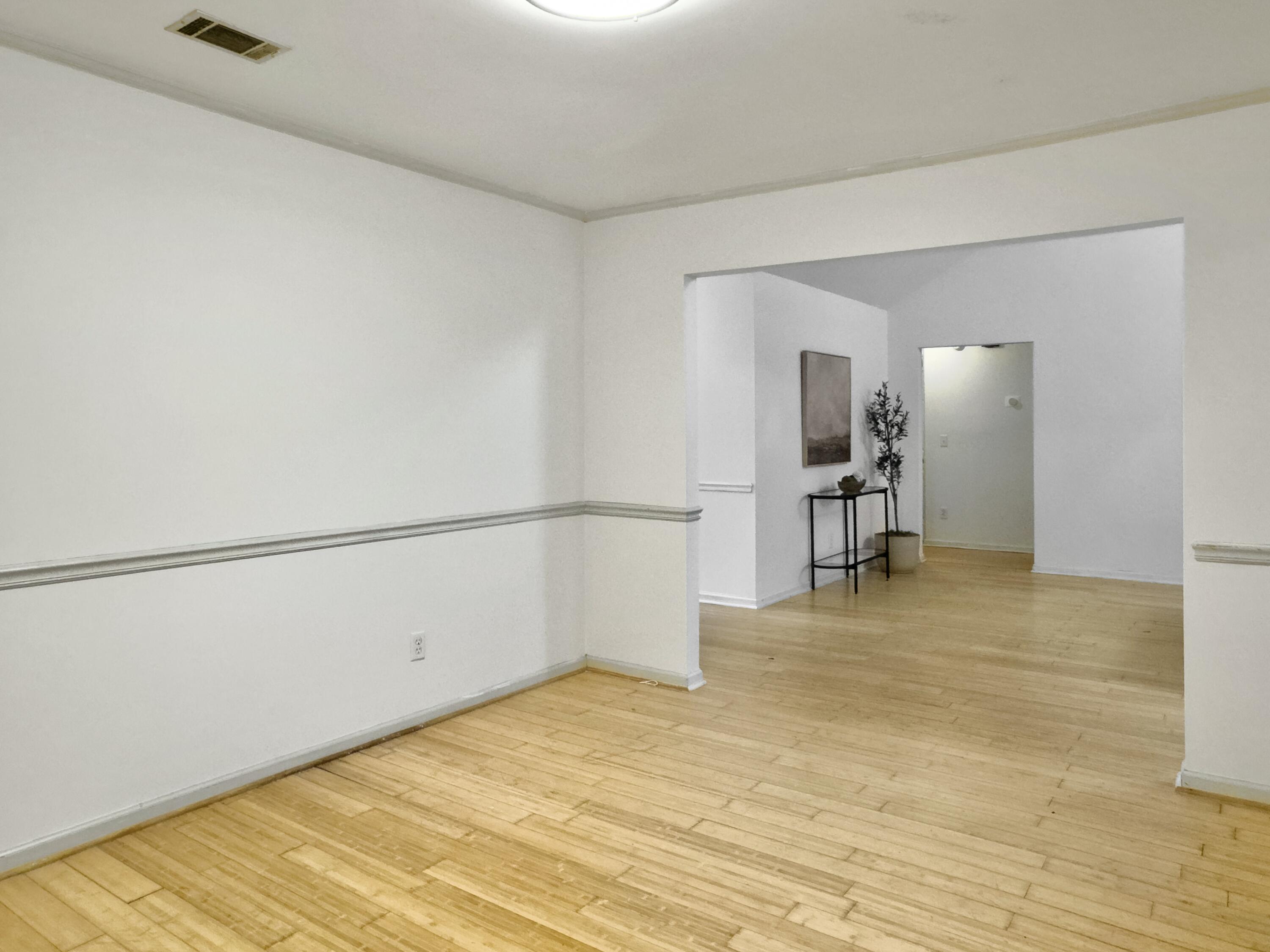 1309 Llewellyn Road