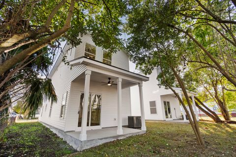 A home in North Charleston