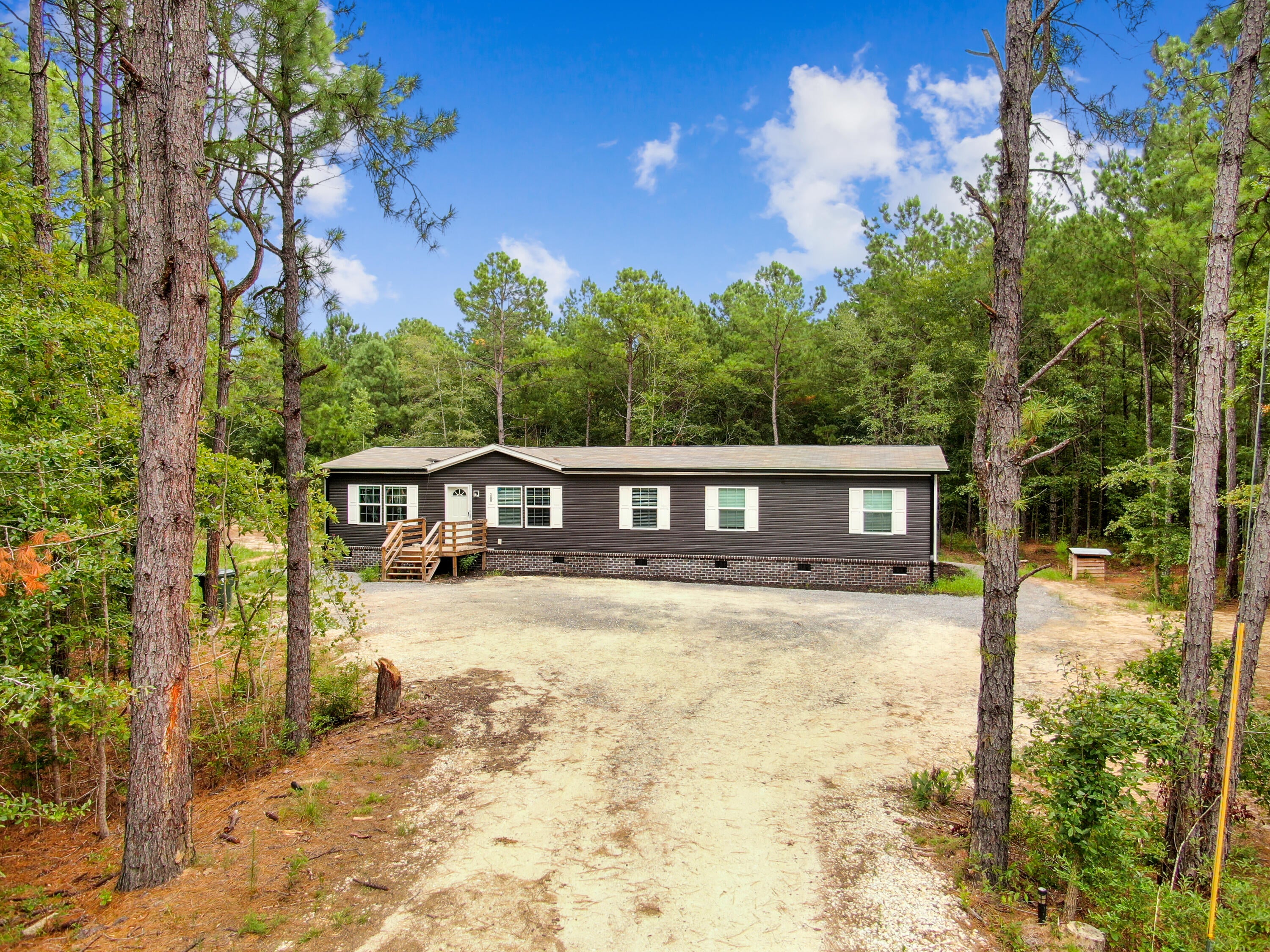 380 Dike Rd, Bonneau, SC, 29431