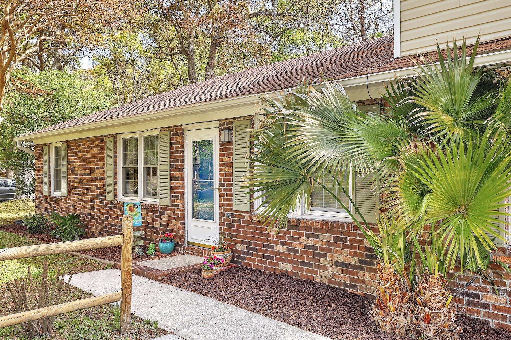 1152 Bradford Avenue
