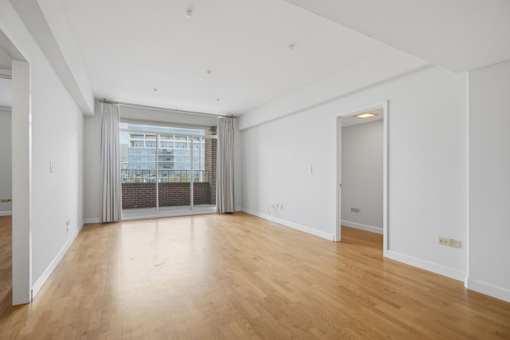 Photo of 14 Lockwood Drive #Apt 3i, Charleston, SC 29401 (MLS # 26021125)