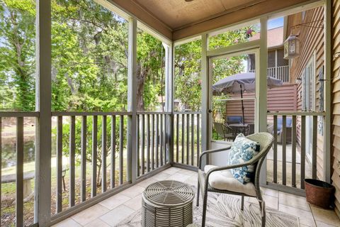 A home in North Charleston