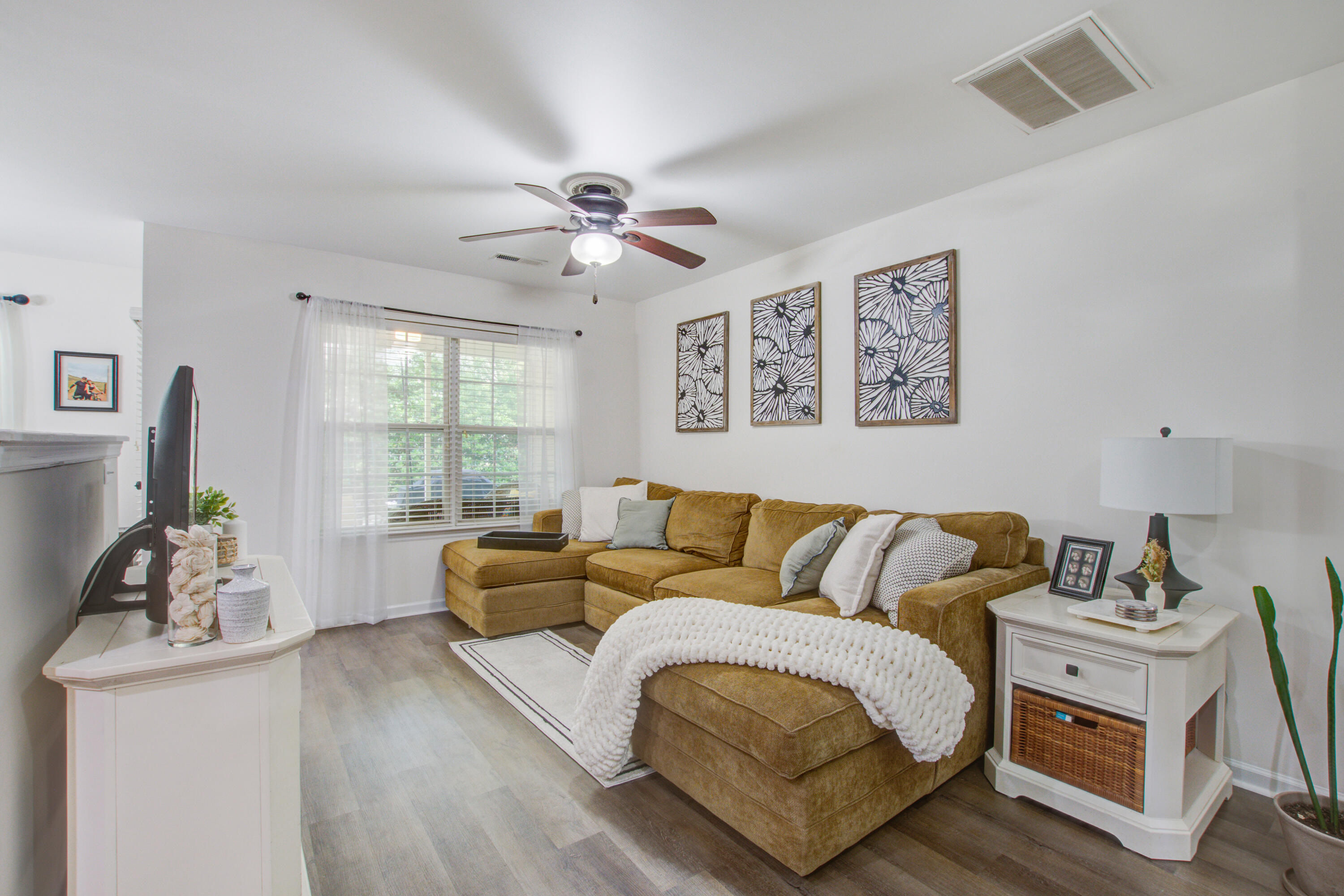 8674 Grassy Oak Trail