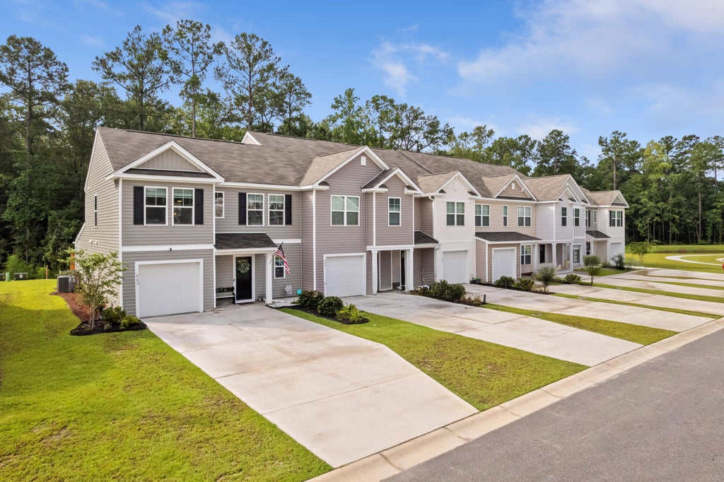 Photo of 283 Ivory Shadow Road, Summerville, SC 29486 (MLS # 26022328)