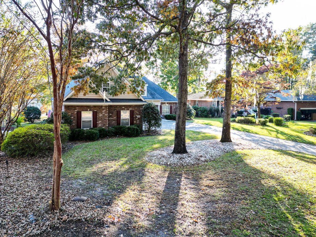 Photo of 33 Ridge Lake Drive, Manning, SC 29102 (MLS # 25029996)