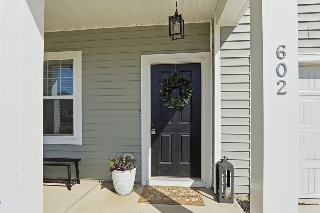 Photo of 602 Polaris Way, Summerville, SC 29486 (MLS # 26009989)