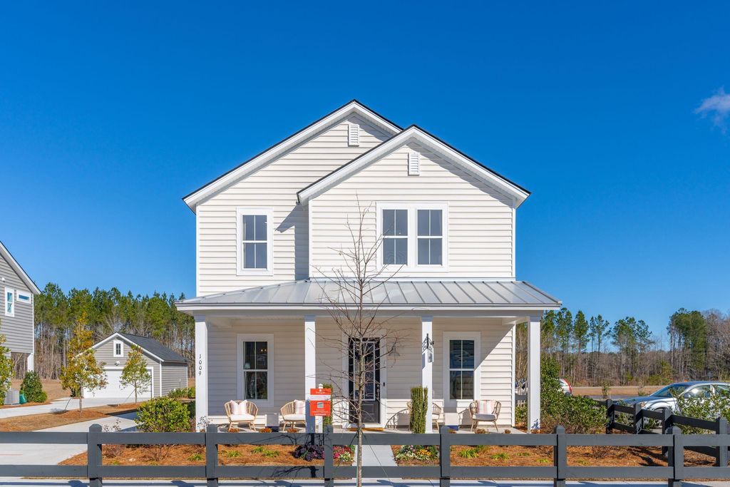 Photo of 1017 Riverbed Retreat Lane, Summerville, SC 29485 (MLS # 25025420)