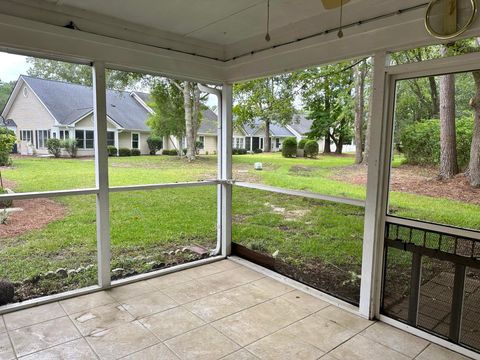 A home in North Charleston