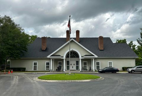 A home in North Charleston