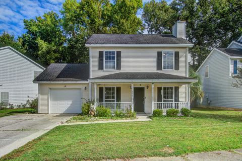 Photo of 110 W Hartwick Lane, Goose Creek, SC 29445 (MLS # 25027207)