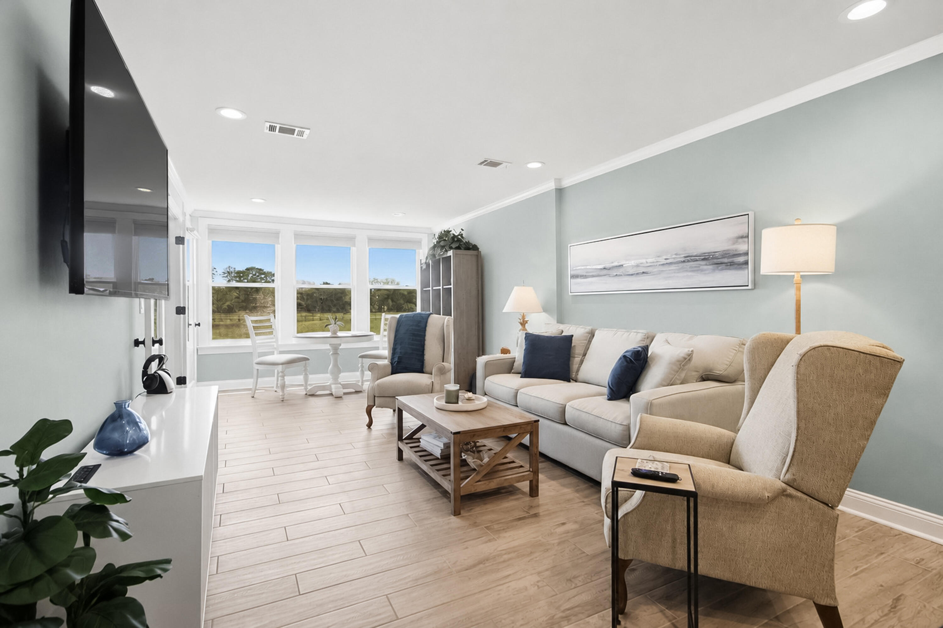 2125 Landfall Way