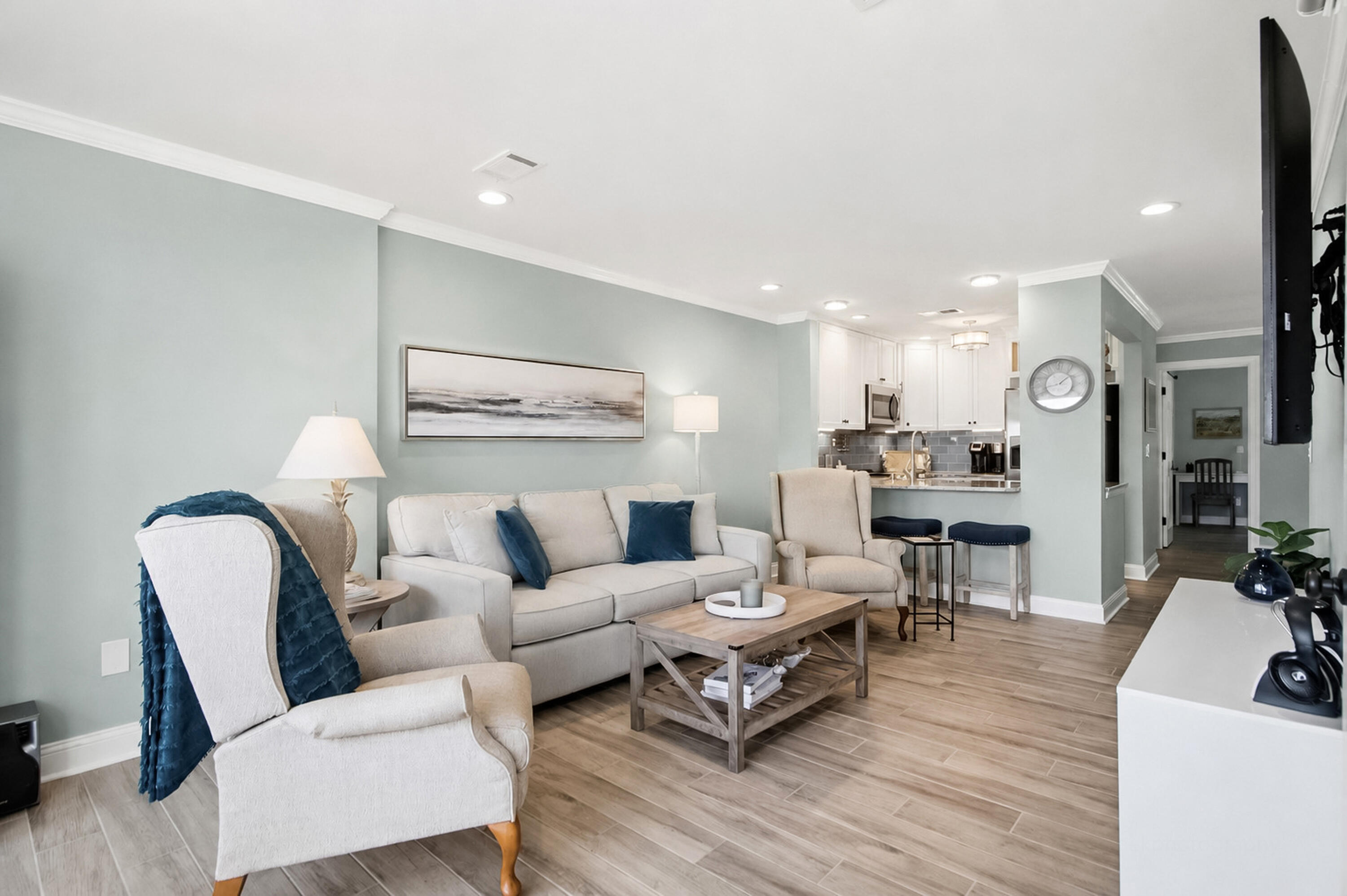 2125 Landfall Way