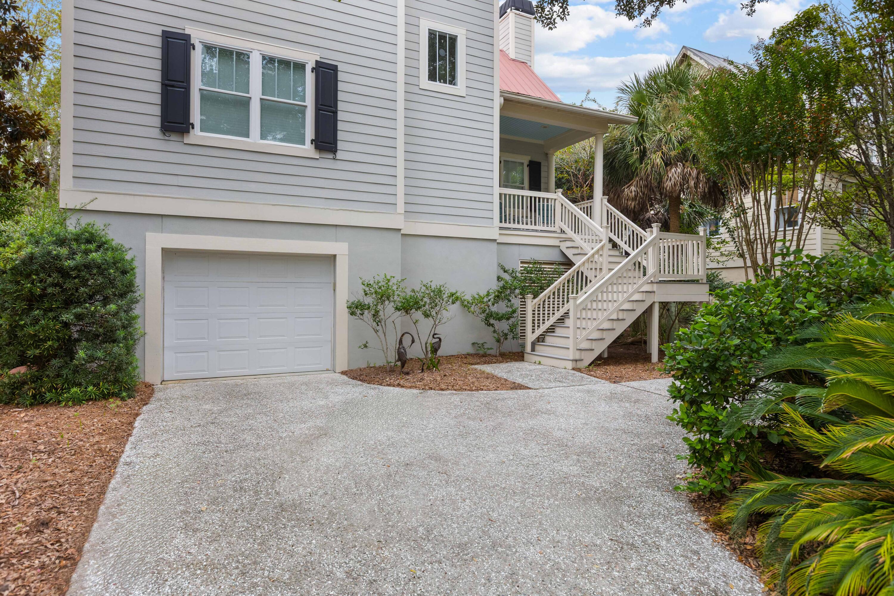 4005 Bridle Trail Drive